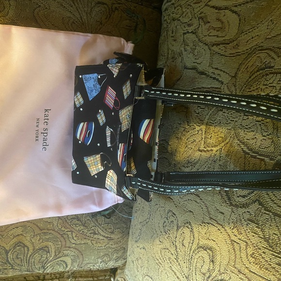 Kate Spade New York Purse with dust bag - Picture 14 of 14